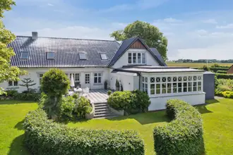 Villa på Klodsborgvej 1, V Bisholt, 7130 Juelsminde