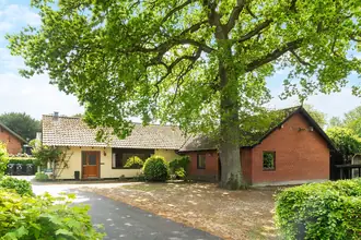 Villa på Mondrupsvej 23, Stavtrup, 8260 Viby J