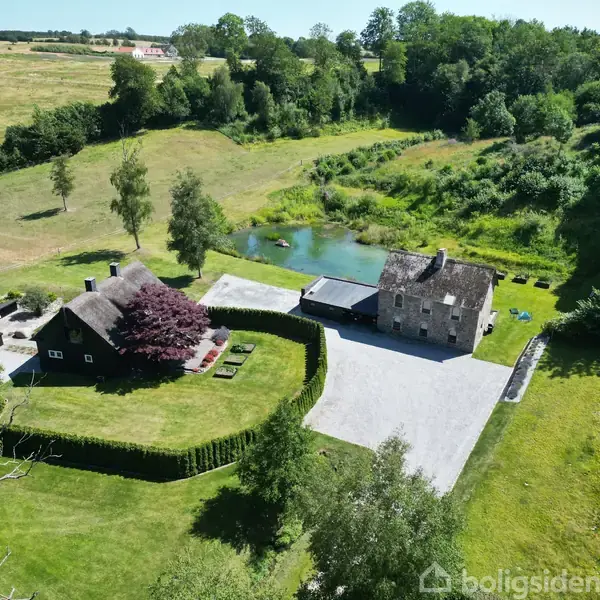 Landejendom på Beder Landevej 1B, 8330 Beder