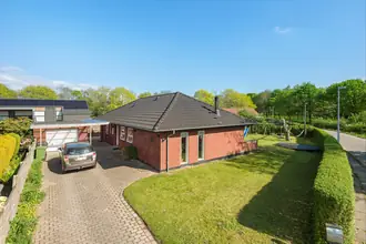 Villa på Bakken 14, Tarp, 6715 Esbjerg N