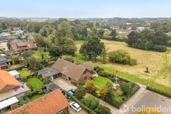 Villa på Syrenvej 9, 6670 Holsted