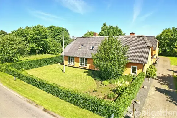 Villa på Ravnsøvej 9, 6740 Bramming