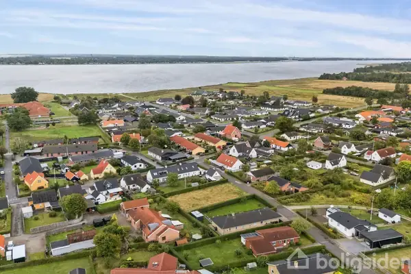Helårsgrund på Damvej 11, 9370 Hals