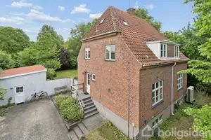 Villa på Ravnsnæsvej 30, 3460 Birkerød
