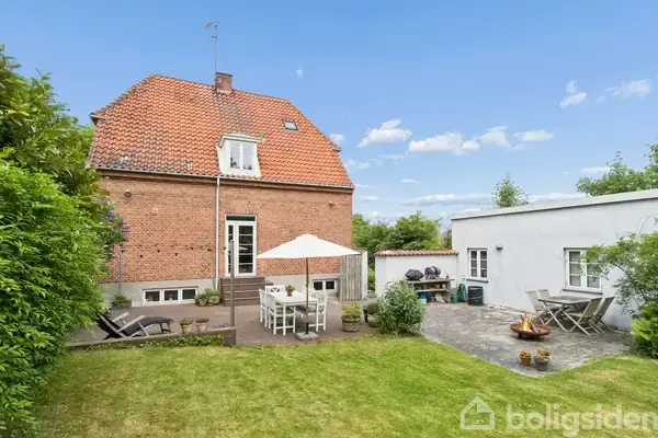 Villa på Ravnsnæsvej 30, 3460 Birkerød