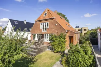 Villalejlighed på Kærmindevej 27, 1., 2820