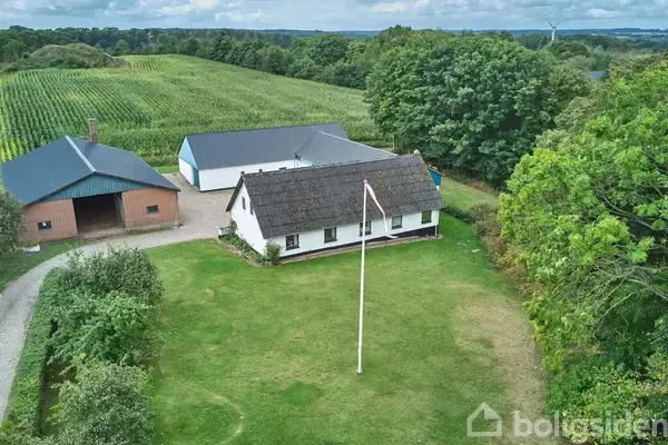 Landejendom på Bygaden 2, 8740 Brædstrup