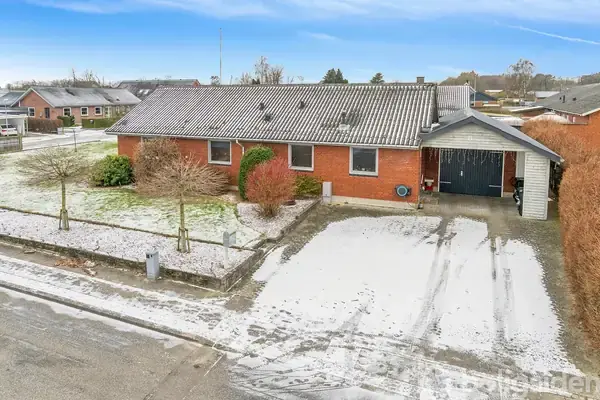 Villa på Gøgevej 8, 8723 Løsning