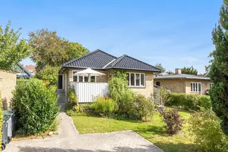 Villa på Thyvej 12A, 2720 Vanløse