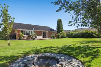 Villa på Atletikvej 6, 9900 Frederikshavn