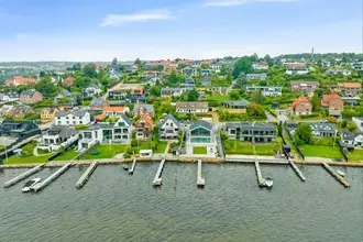 Rækkehus på Fjordvej 81, th., Strandhuse, 6000