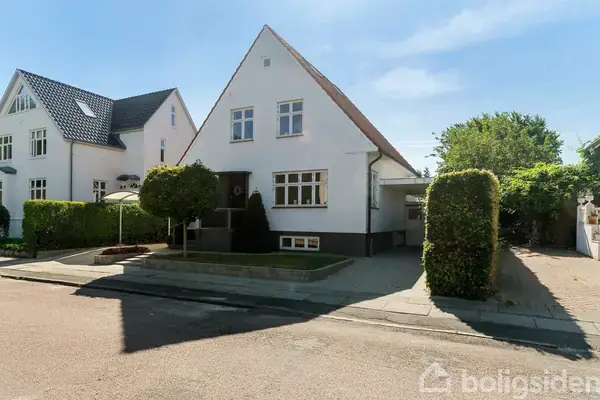 Villa på Jernbane Allé 33, 5250 Odense SV