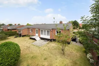 Villa på Åvej 40, Rønne, 3700 Rønne