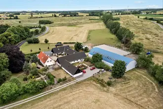 Landejendom på Kirkebakken 42, Karrebæk, 4736 Karrebæksminde