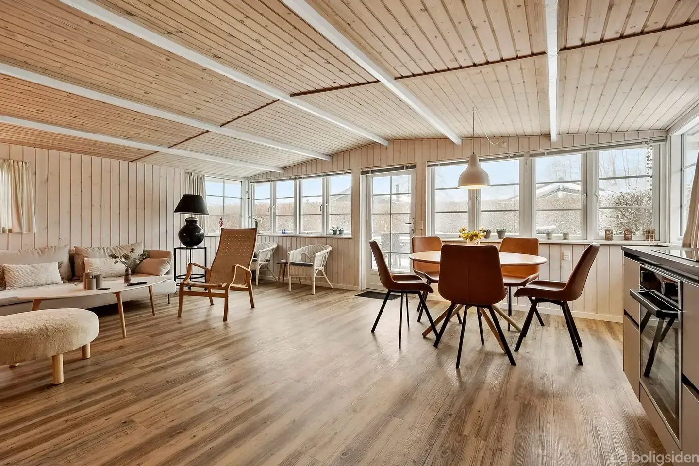 Tæt på sand, vand og lange sommerdage