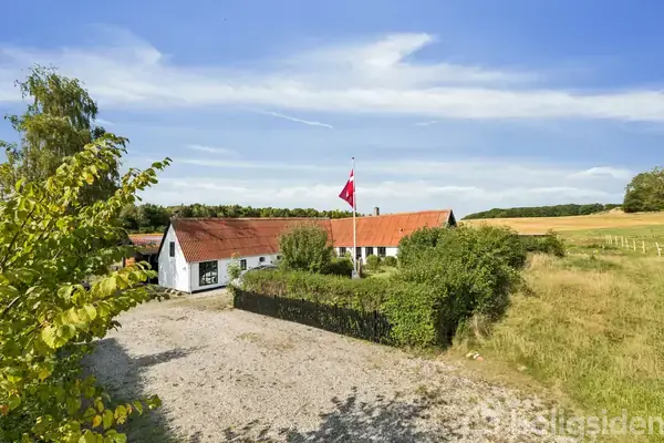 Landejendom på Aggebovej 29, 3200 Helsinge