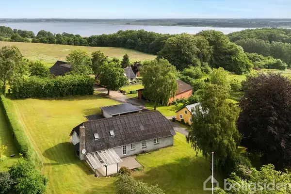 Villa på Bavnevej 25, 8831 Løgstrup