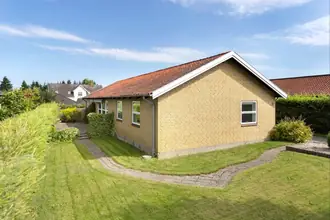 Villa på Fasanvænget 3, Højby, 5260 Odense S