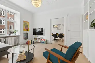 Ejerlejlighed på Sejrøgade 4, th., 8000