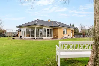 Villa på Bakkevej 19, 4673 Rødvig Stevns