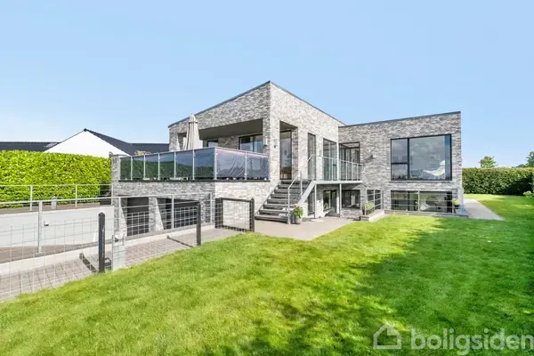 Villa på Elmehaven 93, 8520 Lystrup