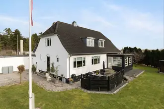 Villa på Planteskolevej 33, Holmstrup, 5250 Odense SV