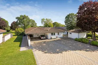 Villa på Nils Erlings Allé 18, Dyrup, 5250 Odense SV