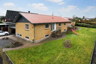 Villa på Syrenvej 2, 8620 Kjellerup