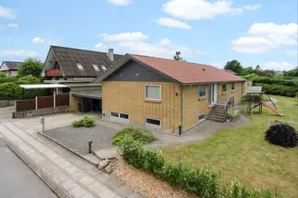 Villa på Syrenvej 2, 8620 Kjellerup
