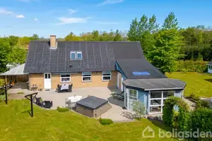 Villa på Hellasvej 16, 8530 Hjortshøj