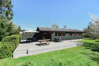 Fritidshus på Rønnebærvej 7, Sæby, 4070 Kirke Hyllinge