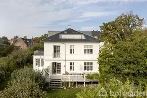 Villa på Duntzfelts Alle 21, 2900 Hellerup