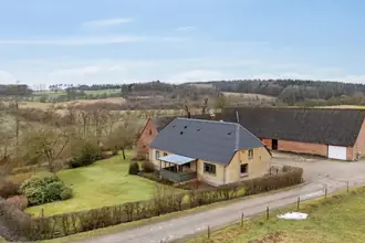 Landejendom på Korupvej 11, Veddum, 9560 Hadsund