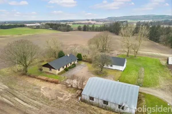 Villa på Kalmargårdsvej 3, 9330 Dronninglund