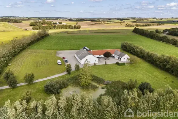 Landejendom på Borupvej 6, 9600 Aars