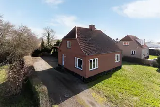 Villa på Enghavevej 3, Kirkebyen, 4540 Fårevejle