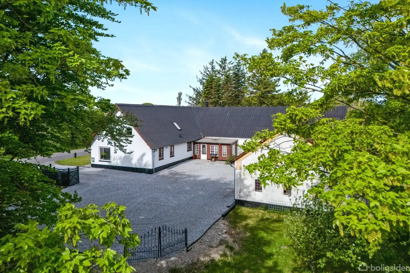 Landejendom på Voergårdsvej 27, 9330 Dronninglund