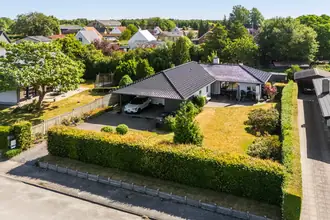 Villa på Engdraget 16, Ll. Grandløse, 4300 Holbæk
