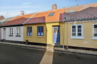 Rækkehus på Almegade 17, Rønne, 3700 Rønne