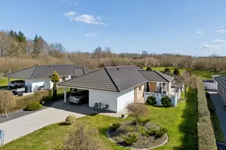 Villa på Agerhønevænget 12, Kirkendrup, 5270 Odense N