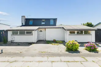 Villa på Parallelvej 75, 2650 Hvidovre