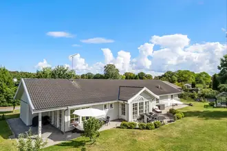Villa på Slåenvangen 3, Munkerup, 3120 Dronningmølle