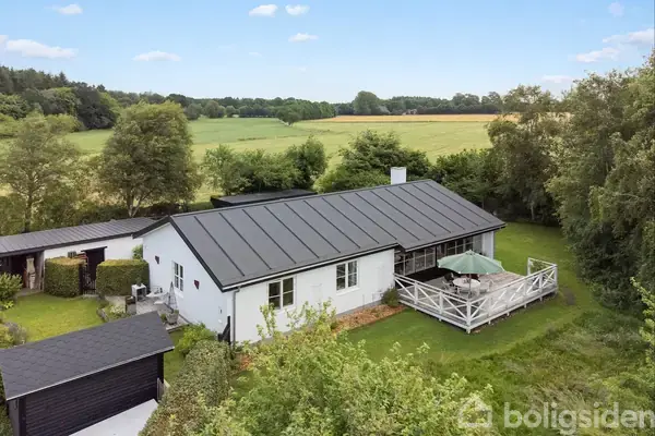 Villa på Tørvevej 7, 8382 Hinnerup