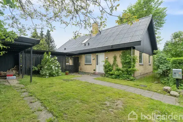 Villa på Karens Bakke 4, 3200 Helsinge