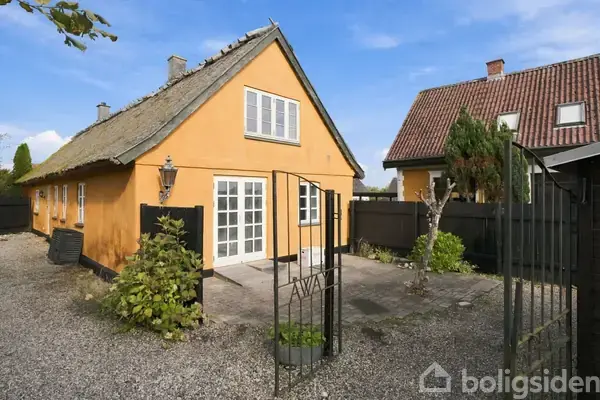 Villa på Villingebæk Strandvej 611A, 3120 Dronningmølle