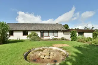 Villa på Syrenvænget 1, Thyregod, 7323 Give