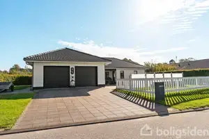 Villa på Buhlsvej 9, 6052 Viuf