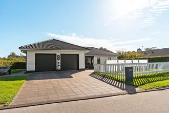 Villa på Buhlsvej 9, 6052 Viuf