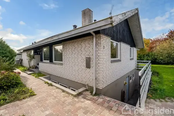 Villa på Rugvænget 2, 4330 Hvalsø