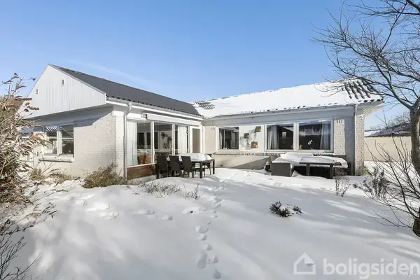 Villa på Fruenshave 17, 8732 Hovedgård